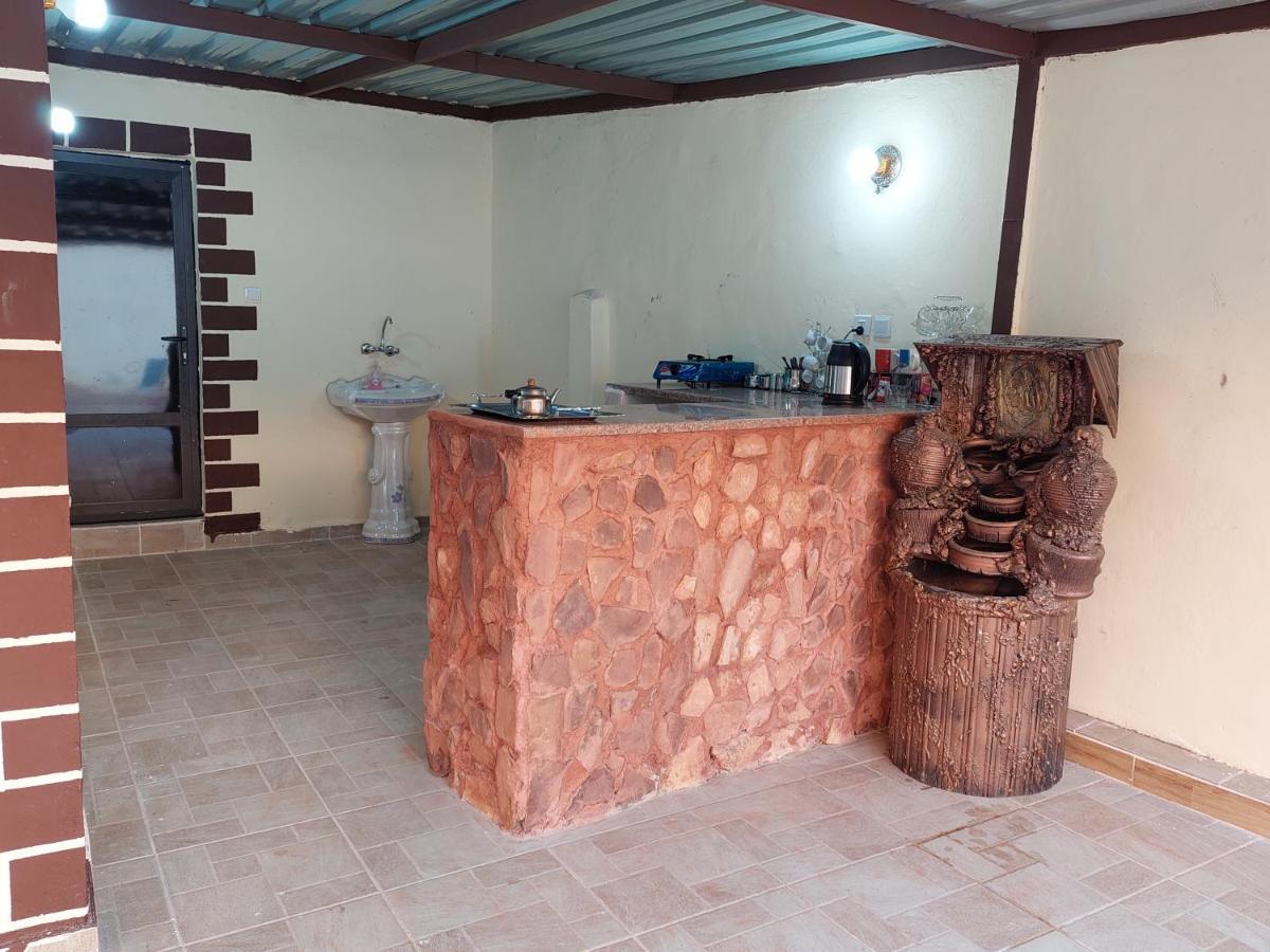 Wadi Rum Oryx Hostel & Tours ภายนอก รูปภาพ