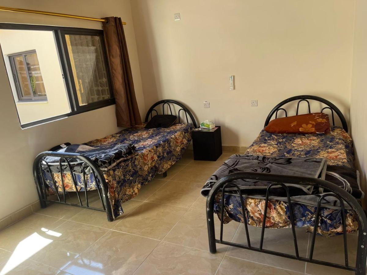 Wadi Rum Oryx Hostel & Tours ภายนอก รูปภาพ