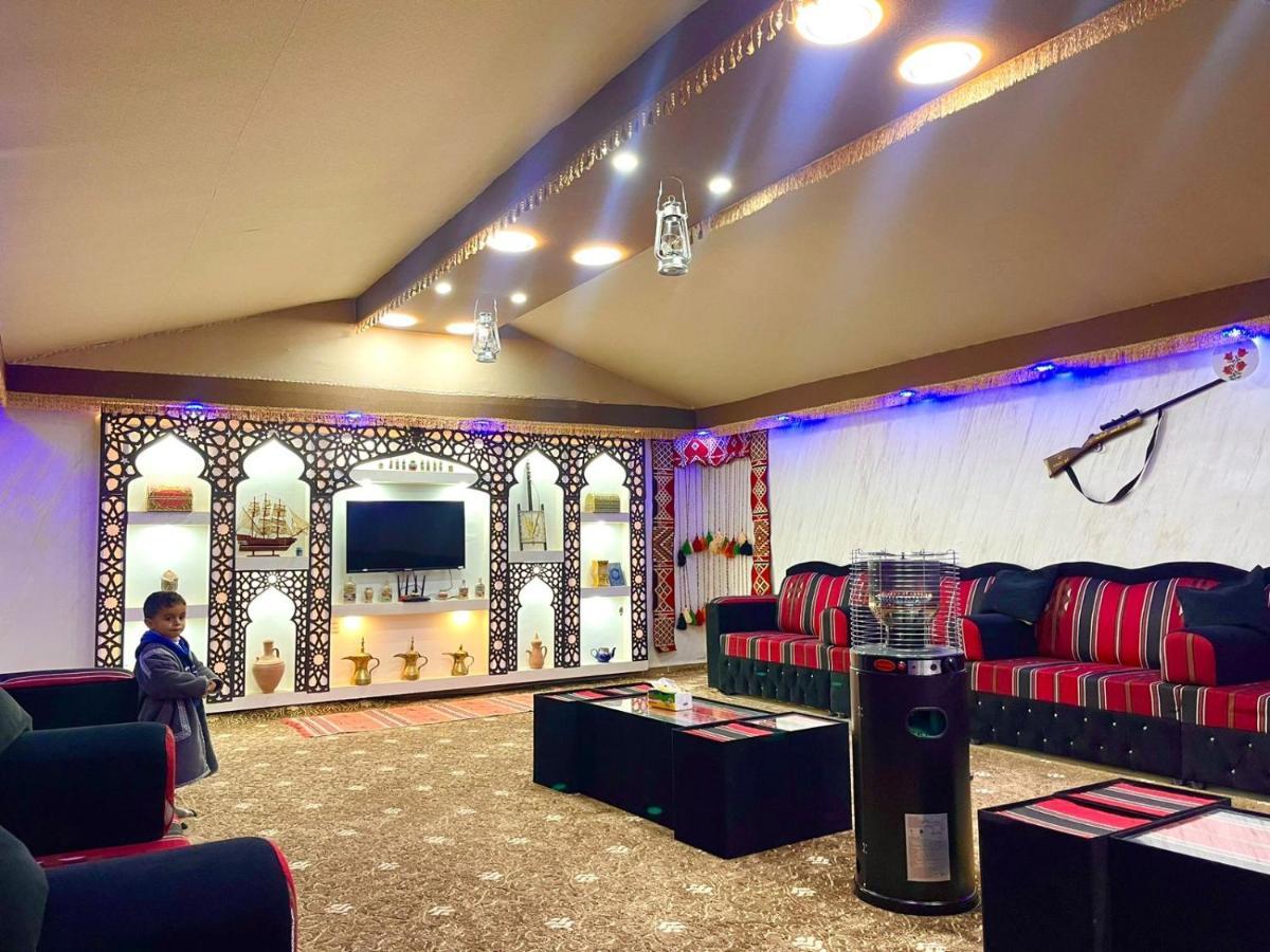 Wadi Rum Oryx Hostel & Tours ภายนอก รูปภาพ