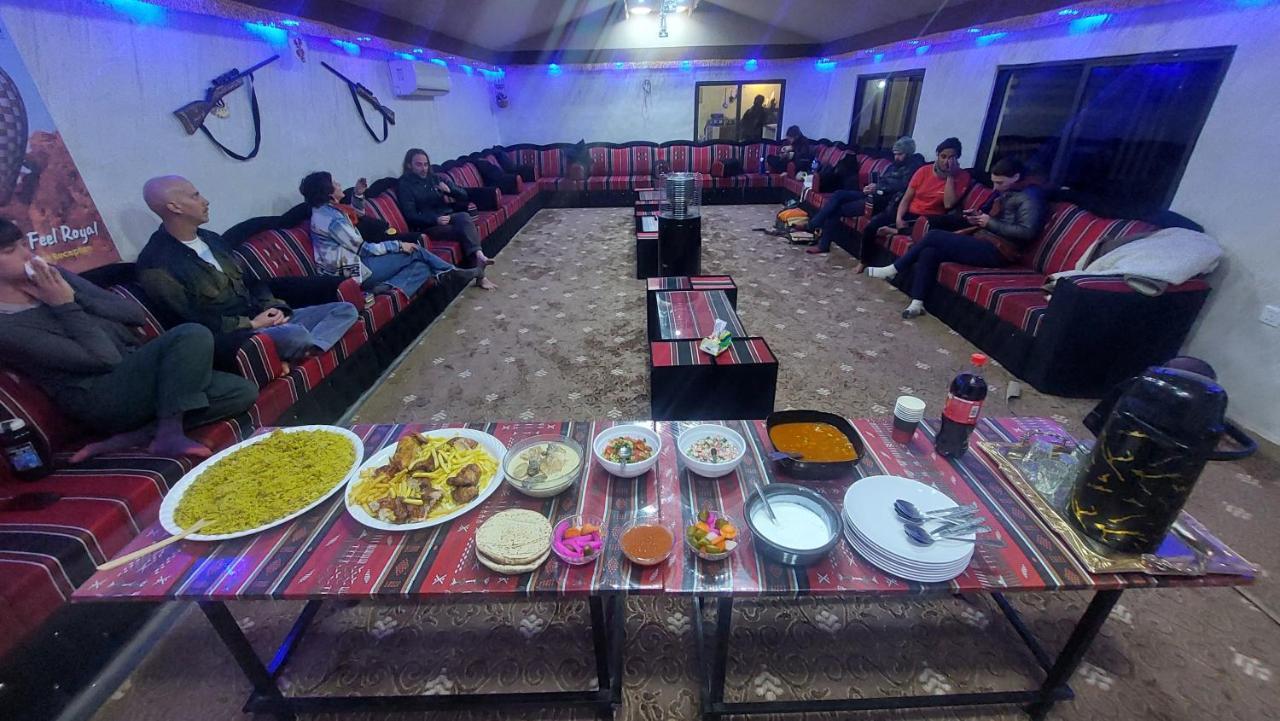 Wadi Rum Oryx Hostel & Tours ภายนอก รูปภาพ