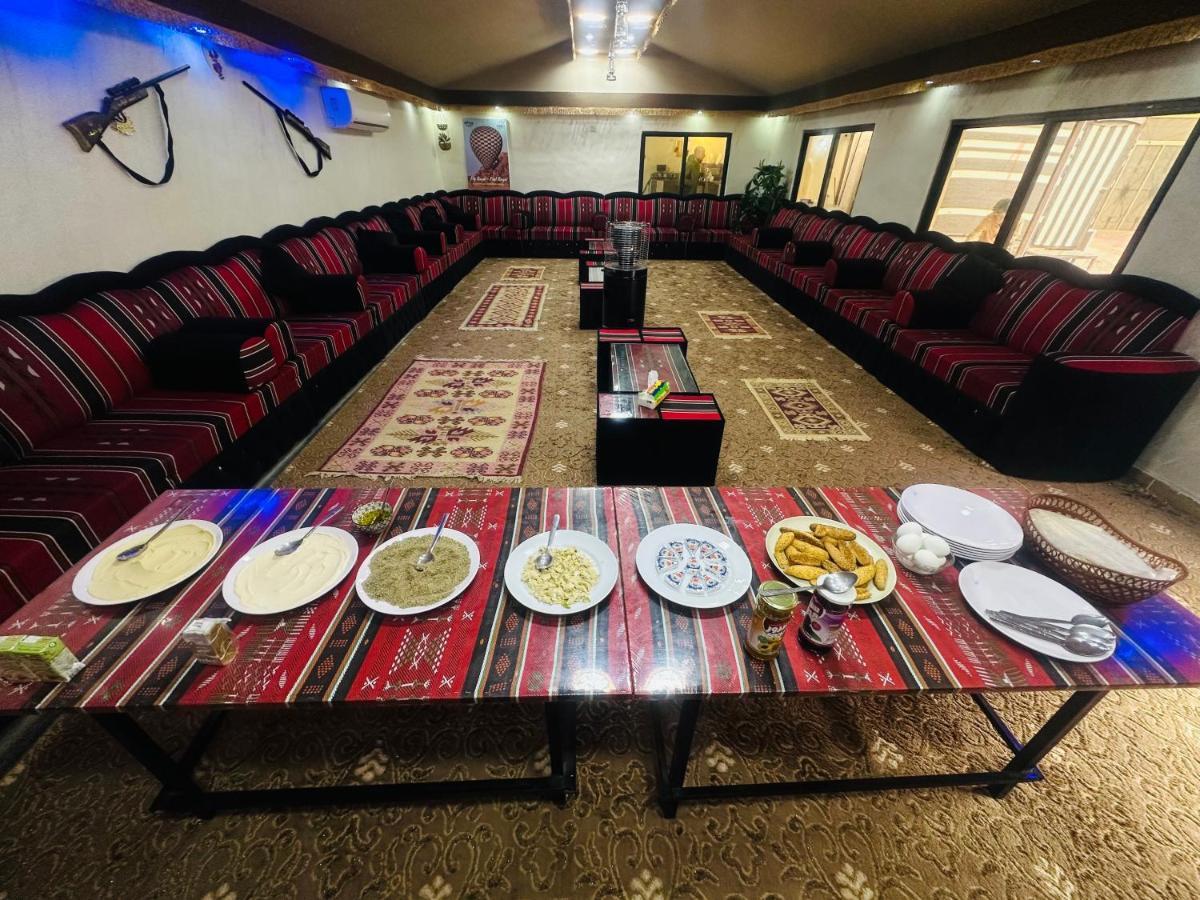 Wadi Rum Oryx Hostel & Tours ภายนอก รูปภาพ