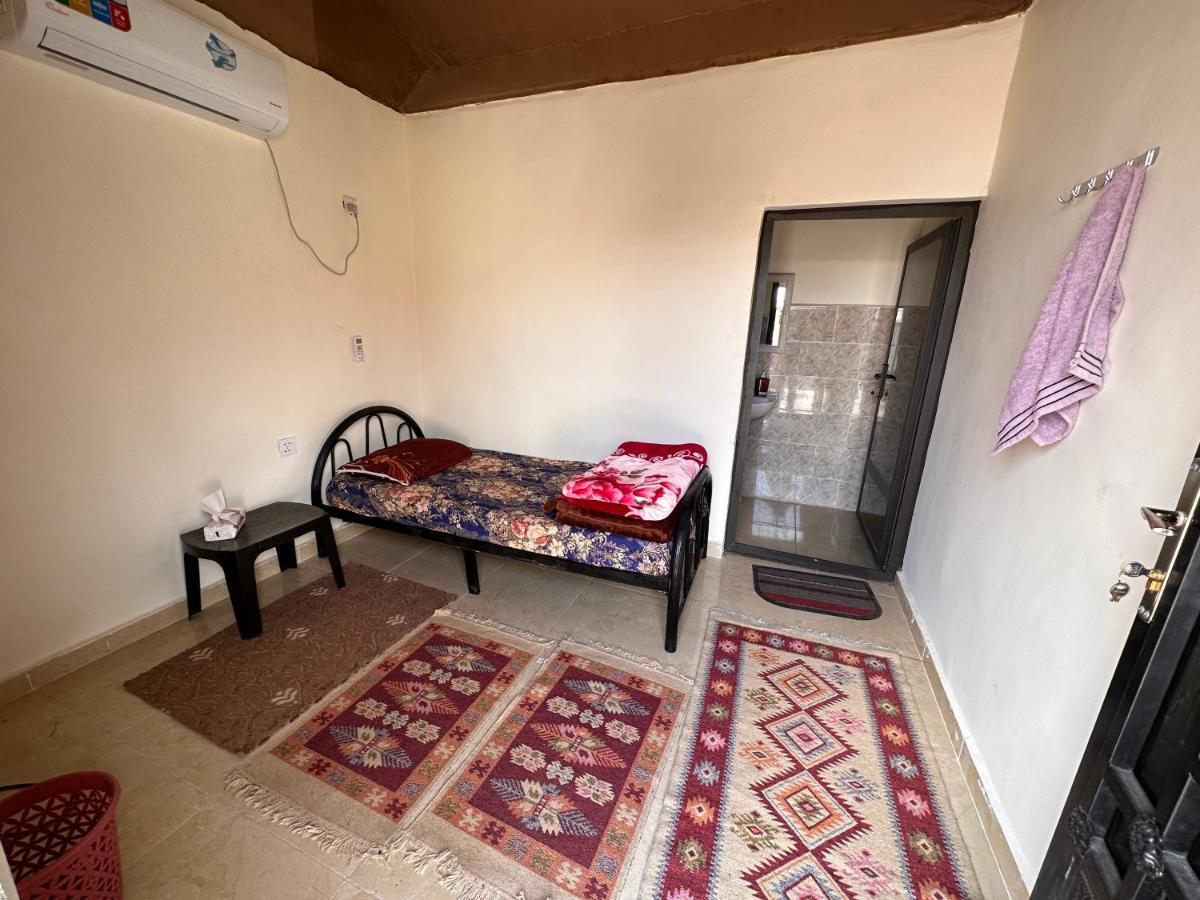 Wadi Rum Oryx Hostel & Tours ภายนอก รูปภาพ