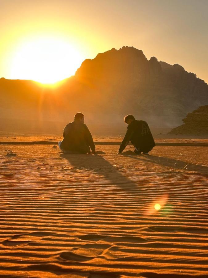 Wadi Rum Oryx Hostel & Tours ภายนอก รูปภาพ