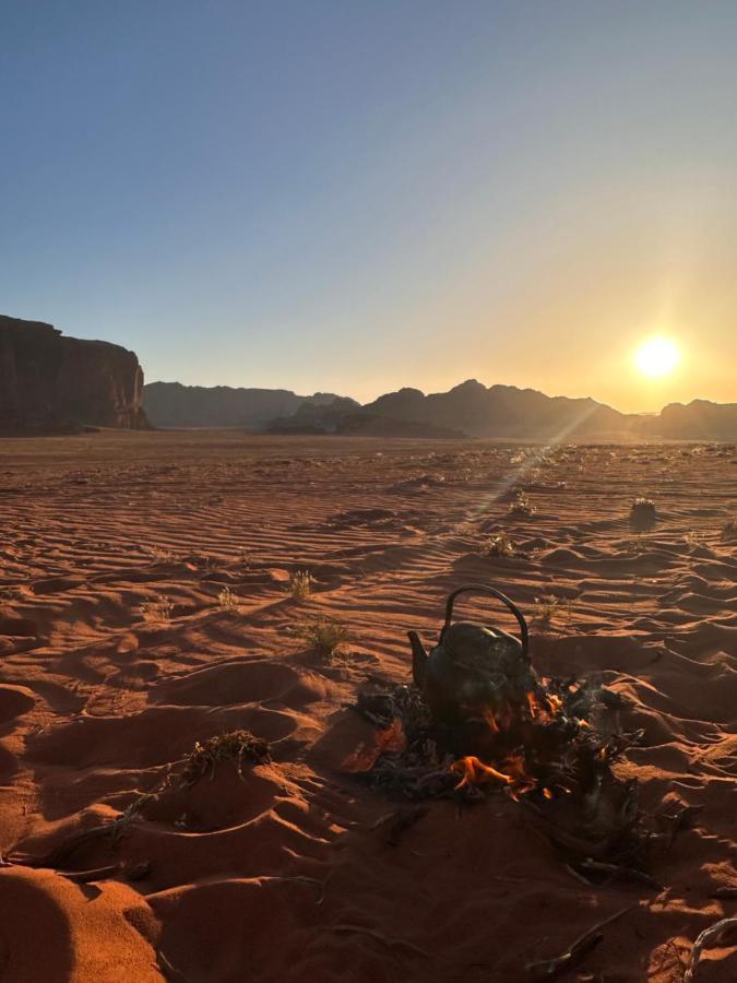 Wadi Rum Oryx Hostel & Tours ภายนอก รูปภาพ